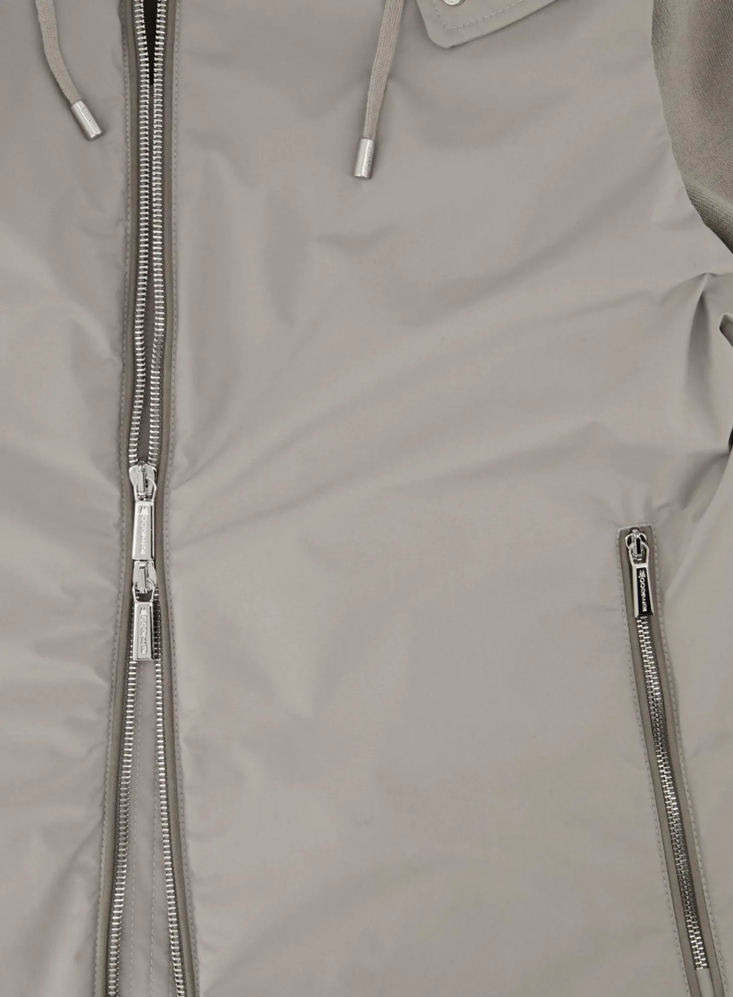 Converteerbare Jack Met Afritsende Mouwen