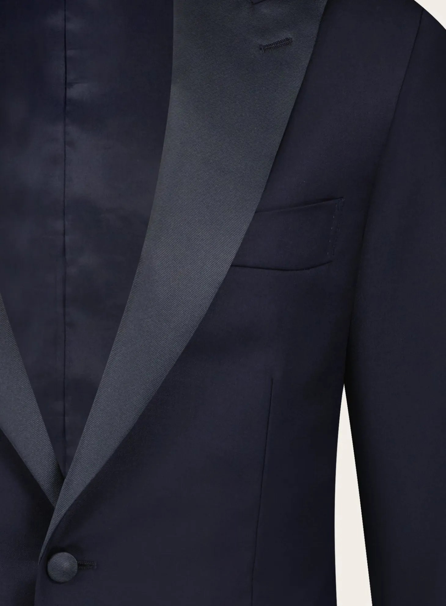 Slim-Fit Tuxedo Van Wol